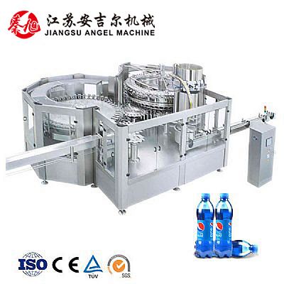 等壓含氣飲料灌裝機(jī)